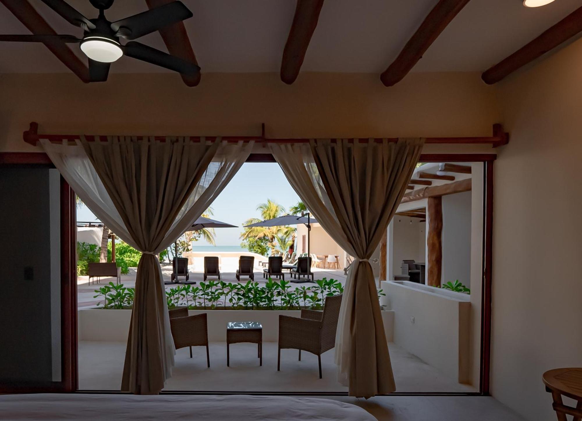 Beach Front Hotel Boutique Dk House Isla Holbox Exterior photo